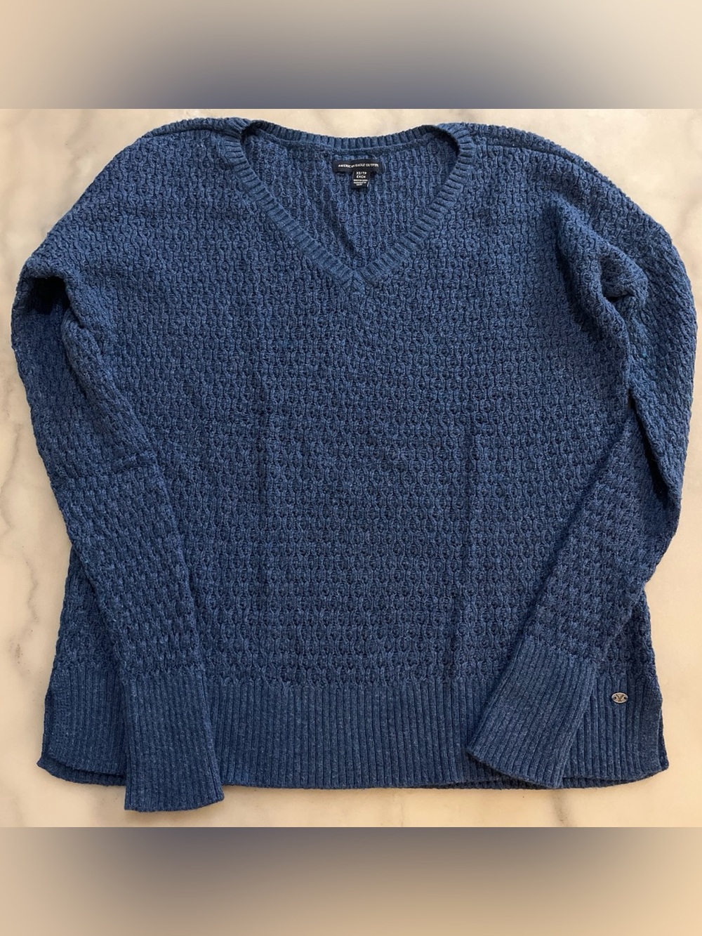 American Eagle Outfitters Women's Textured Blue V-Neck Sweater